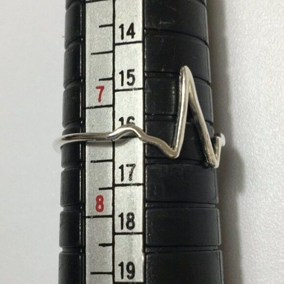 Sterling Silver Heartbeat Ring Size 7.25 Thin Band 925 - Picture 4 of 10